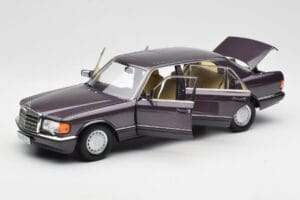 Mercedes 560 SEL W126 Viola Metallic Norev 1:18 183544 Pressofusione — immagine 2 di 8