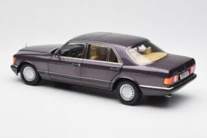 Mercedes 560 SEL W126 Viola Metallic Norev 1:18 183544 Pressofusione — immagine 7 di 8