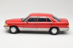 Mercedes 560 SEL W126 Rosso Norev 1:18 183463 Pressofusione — immagine 4 di 8