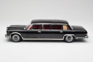 Mercedes 600 Pullman W100 Nero NZG 1:18 1071/50 Pressofusione — immagine 4 di 8