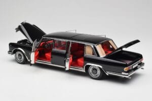 Mercedes 600 Pullman W100 Nero NZG 1:18 1071/50 Pressofusione — immagine 5 di 8