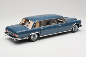 Mercedes 600 Pullman W100 Blu NZG 1:18 B66040707 Pressofusione — immagine 3 di 8