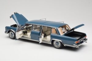 Mercedes 600 Pullman W100 Blu NZG 1:18 B66040707 Pressofusione — immagine 5 di 8