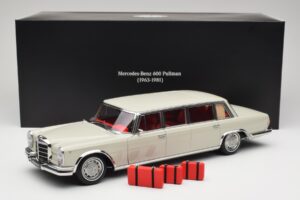 Mercedes 600 Pullman W100 Grigio Chiaro NZG 1:18 B66040708 Pressofusione — immagine 8 di 8