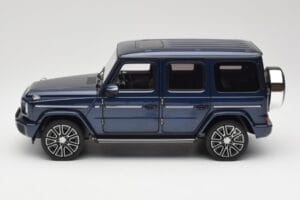 Mercedes AMG G 63 L W465 Blu Scuro Norev 1:18 B66960663 Pressofusione — immagine 4 di 8