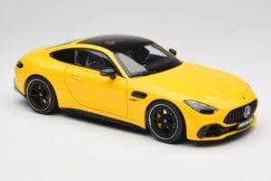 Mercedes AMG GT 43 C192 Turbo Sun Yellow NZG 1:18 B66960587 Pressofusione — immagine 6 di 8