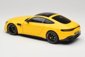 Mercedes AMG GT 43 C192 Turbo Sun Yellow NZG 1:18 B66960587 Pressofusione — immagine 7 di 8