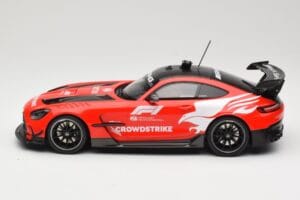 Mercedes AMG GT C190 Black Series Safety Car F1 2022 Minichamps 1:18 155032090 Pressofusione — immagine 3 di 6