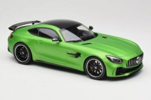 Mercedes AMG GT R C190 Verde Opaco Minichamps 1:18 155036020 Pressofusione — immagine 4 di 6