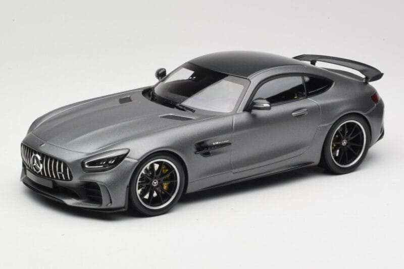 Mercedes AMG GT R C190 Grigio Opaco Metallizzato Minichamps 1:18 155036026 Pressofusione