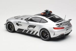 Mercedes AMG GT R C190 Safety Car F1 2019 Minichamps 1:18 155036090 Pressofusione — immagine 5 di 6