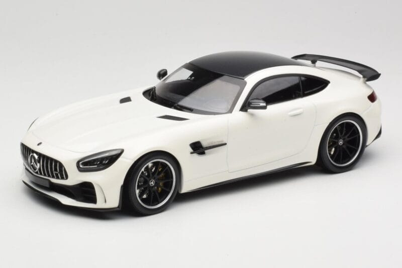 Mercedes AMG GT R C190 Bianco Metallizzato Minichamps 1:18 155036028 Pressofusione