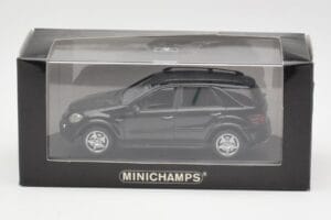 Mercedes AMG ML 63 W164 Nero Minichamps 1:43 400037670 Pressofusione — immagine 4 di 4