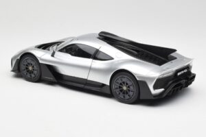 Mercedes AMG One Hightech Argento NZG 1:18 B66961043 Pressofusione — immagine 7 di 8
