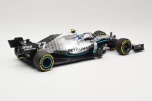 Mercedes AMG Petronas Motorsport W10 #77 V. Bottas 2nd Place Chinese GP 2019 Minichamps 1:18 110190377 Pressofusione — immagine 2 di 6