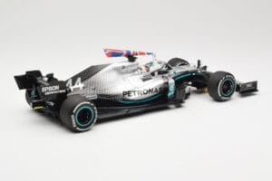 Mercedes AMG Petronas W10 #44 L. Hamilton Winner British GP 2019 Minichamps 1:18 110191044 Pressofusione — immagine 2 di 6