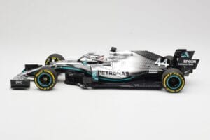 Mercedes AMG Petronas W10 #44 L. Hamilton F1 World Champion 2019 Minichamps 1:18 110190044 Pressofusione — immagine 3 di 6