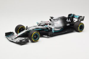 Mercedes AMG Petronas W10 #44 L. Hamilton F1 World Champion Dealer Edition 2019 Minichamps 1:18 B66960567 Pressofusione