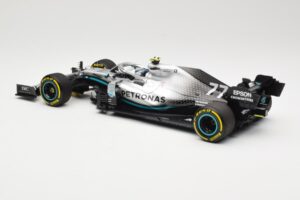 Mercedes AMG Petronas W10 #77 V. Bottas Winner USA GP 2019 Minichamps 1:18 110191877 Pressofusione — immagine 5 di 6