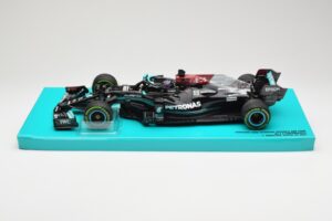 Mercedes AMG Petronas W12 E Performance #44 L. Hamilton Russian GP 2021 Minichamps 1:18 113211544 Pressofusione