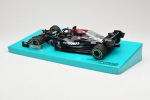 Mercedes AMG Petronas W12 E Performance #44 L. Hamilton Russian GP 2021 Minichamps 1:18 113211544 Pressofusione — immagine 5 di 6