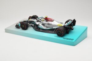 Mercedes AMG Petronas W13 E Performance #44 L. Hamilton 2022 Minichamps 1:18 113220044 Pressofusione — immagine 5 di 6