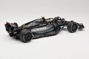Mercedes AMG Petronas W14 E Performance #44 L. Hamilton Bahrain GP 2023 Minichamps 1:18 110230144 Pressofusione — immagine 2 di 6