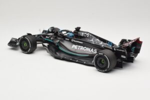 Mercedes AMG Petronas W14 E Performance #63 G. Russell Australian GP 2023 Minichamps 1:18 110230363 Pressofusione — immagine 5 di 6