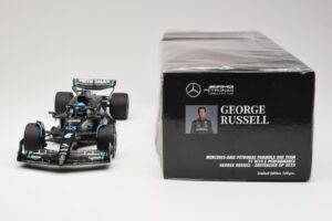 Mercedes AMG Petronas W14 E Performance #63 G. Russell Australian GP 2023 Minichamps 1:18 110230363 Pressofusione — immagine 6 di 6