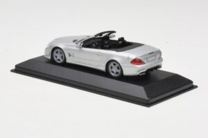 Mercedes AMG SL63 R230 Argento Minichamps 1:43 B66960018-R Pressofusione — immagine 3 di 4