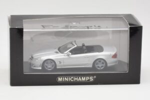 Mercedes AMG SL63 R230 Argento Minichamps 1:43 B66960018-R Pressofusione — immagine 4 di 4