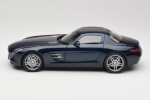 Mercedes SLS AMG C197 Blue Metallic Minichamps 1:18 180039021 Pressofusione — immagine 4 di 8