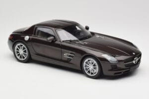 Mercedes AMG SLS C197 Brown Metallic Minichamps 1:18 100039028 Pressofusione — immagine 6 di 8