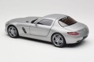 Mercedes AMG SLS C197 Grey Metallic Minichamps 1:18 100039025 Pressofusione — immagine 7 di 8