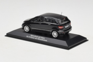 Mercedes B-Class W245 Scuola Guida Nero Minichamps 1:43 MB005 Pressofusione — immagine 3 di 4