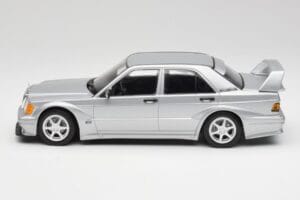 Mercedes 190E W201 2.5-16 EVO 2 Astral Argento Metallic Minichamps 1:18 155036101 Pressofusione — immagine 3 di 6
