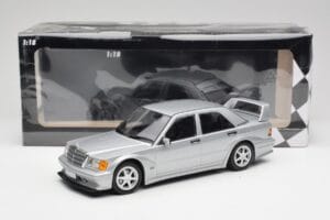 Mercedes 190E W201 2.5-16 EVO 2 Astral Argento Metallic Minichamps 1:18 155036101 Pressofusione — immagine 6 di 6