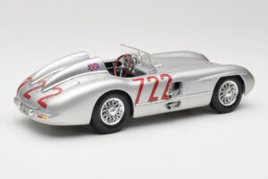 Mercedes 300 SLR W196S #722 S. Moss / D. Jenkinson Mille Miglia Winner 1955 Maisto 1:18 536887 Pressofusione — immagine 3 di 8