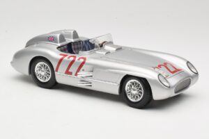 Mercedes 300 SLR W196S #722 S. Moss / D. Jenkinson Mille Miglia Winner 1955 Maisto 1:18 536887 Pressofusione — immagine 6 di 8