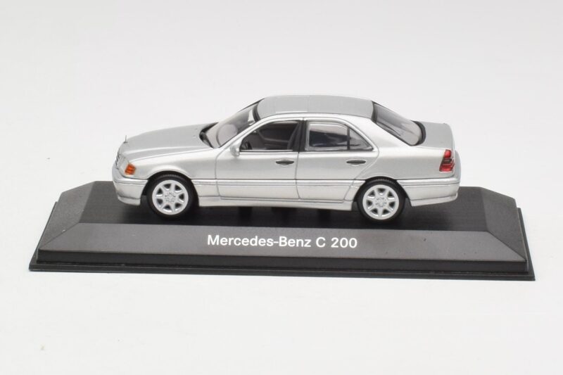 Mercedes C 200 W202 Iridium Silver Minichamps 1:43 B66040488 Pressofusione