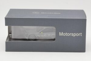 Mercedes C-Class C204 #8 R. Schumacher HWA DTM 2010 Minichamps 1:43 B66961414 Pressofusione — immagine 4 di 4