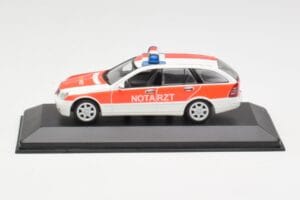 Mercedes C-Class S203 Notarzt Minichamps 1:43 430030190 Pressofusione
