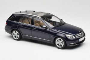 Mercedes C-Class S204 T-Modell Tanzanite Blu AUTOart 1:18 B66962352 Pressofusione — immagine 6 di 8