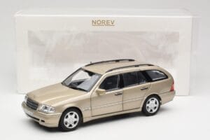 Mercedes C-Class T-Model W202 Smoke Silver Norev 1:18 183388 Pressofusione — immagine 8 di 8