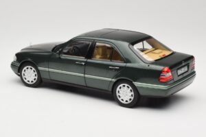 Mercedes C-Class W202 Malachite Green Norev 1:18 183372 Pressofusione — immagine 6 di 8