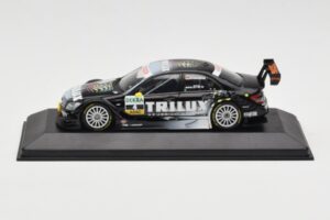 Mercedes C-Class W204 #4 Team AMG Mercedes R. Schumacher DTM 2009 Minichamps 1:43 400093904 Pressofusione