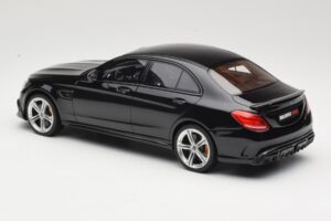 Mercedes C-Class W205 Brabus 650 Nero GT Spirit 1:18 GT132 Resina — immagine 5 di 6