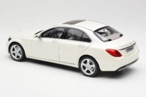 Mercedes C-Class W205 Diamond Bianco Metallizzato Norev 1:18 B66960256 Pressofusione — immagine 7 di 8