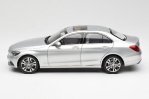 Mercedes C-Class W205 Iridium Argento Metallizzato Norev 1:18 B66960253 Pressofusione — immagine 4 di 8