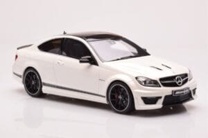 Mercedes AMG C63 W204 Edition 507 Bianco GT Spirit 1:18 GT899 Resina — immagine 4 di 6